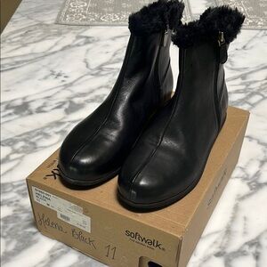 Sofft Women's Black Ankle Boots